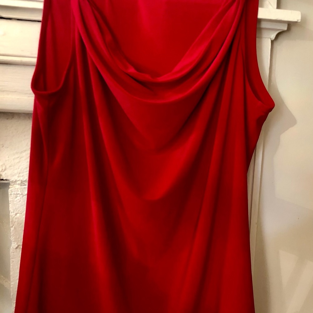RED SLEEVED BLOUSE